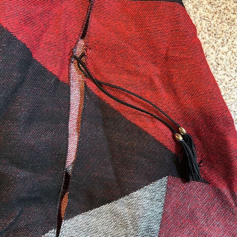 Shawl - Picture 8 of 9